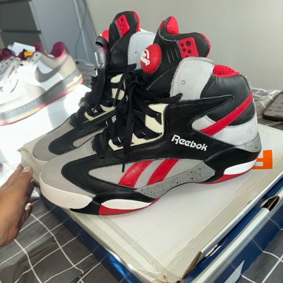 Reebok Shaq Attack (The Pump) - Picture 1 of 8